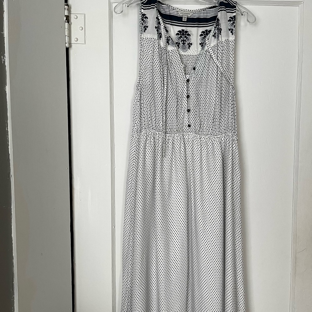 Gorgeous Lucky Brand midi dress.